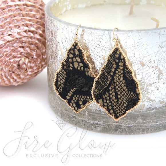 Lace and Glitter Accent Marquis Shape Earrings - Picture 8 of 8